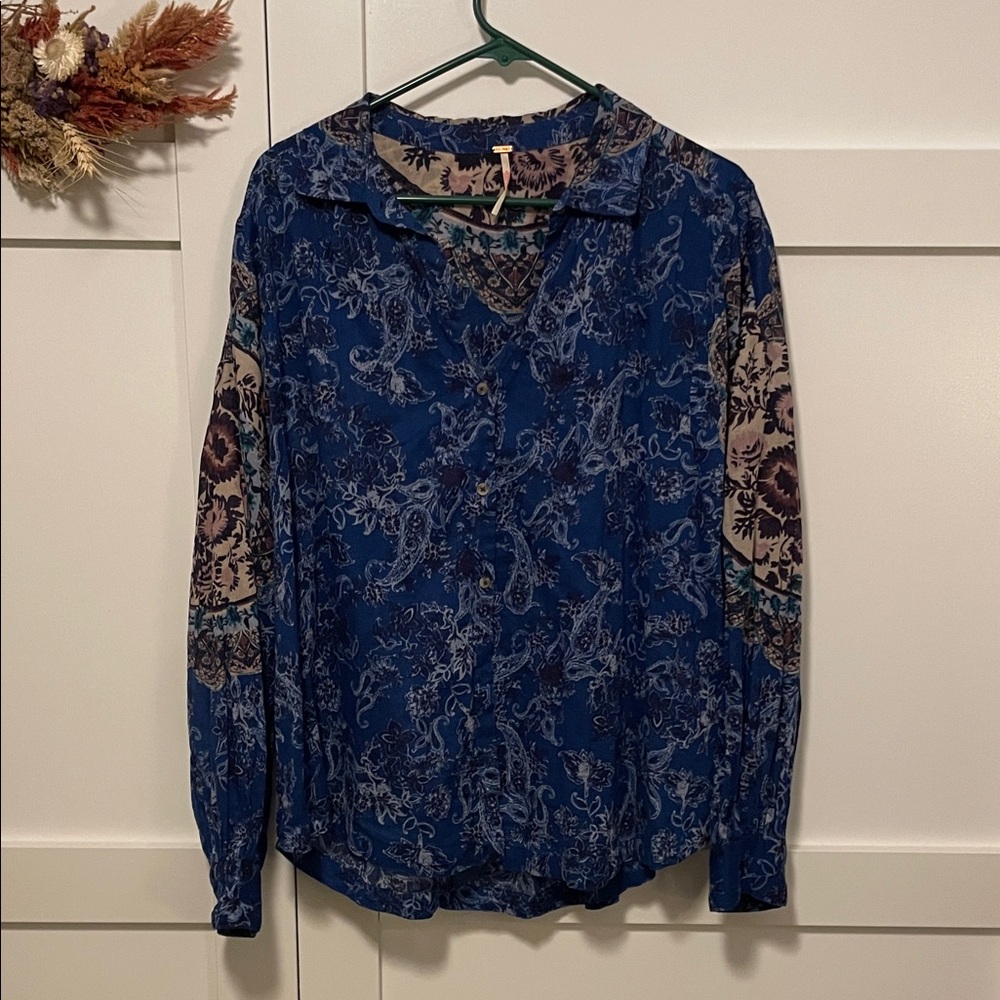Free People Blue and Cream Floral Blouse